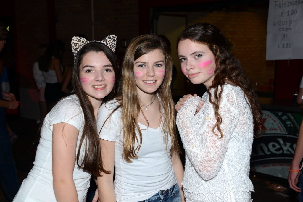 ../Images/Jeugddisco White Edition 511.jpg